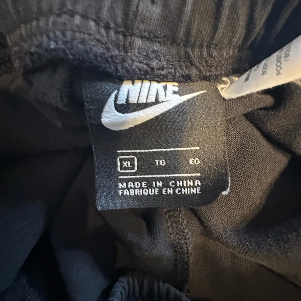 Nike Boy’s XL Black Joggers. Cotton. Soft!